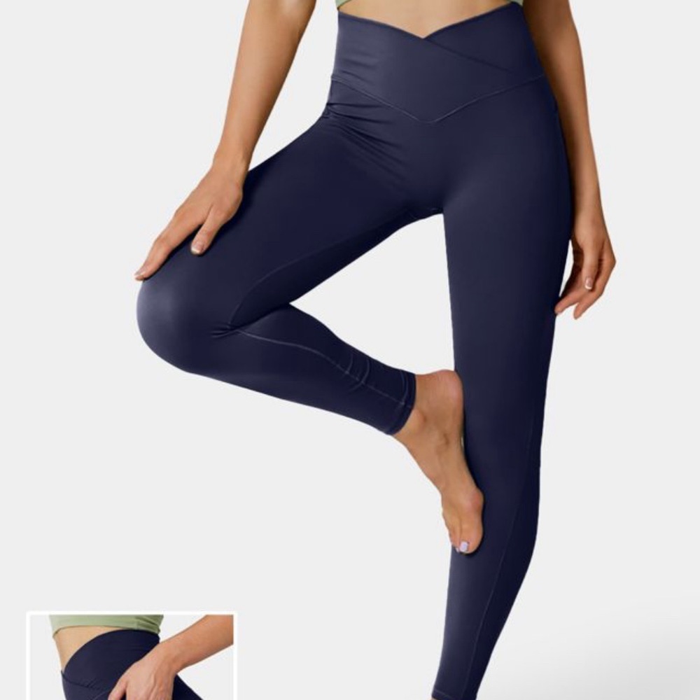 New crossover Halara leggings